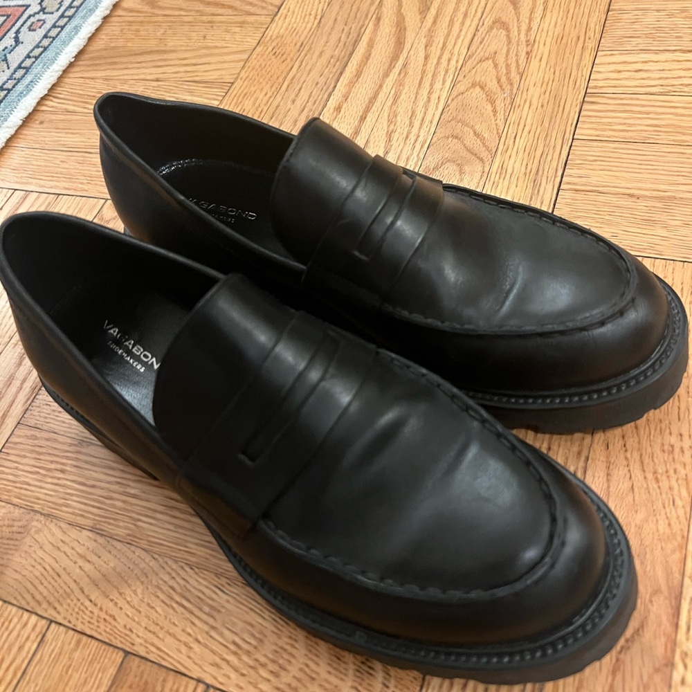 Vagabond Classic Black Slip-On Loafers